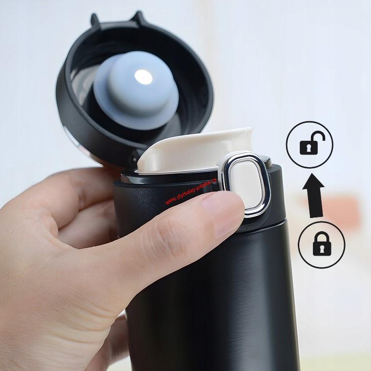 Protiskluzové klíny pod kola aut