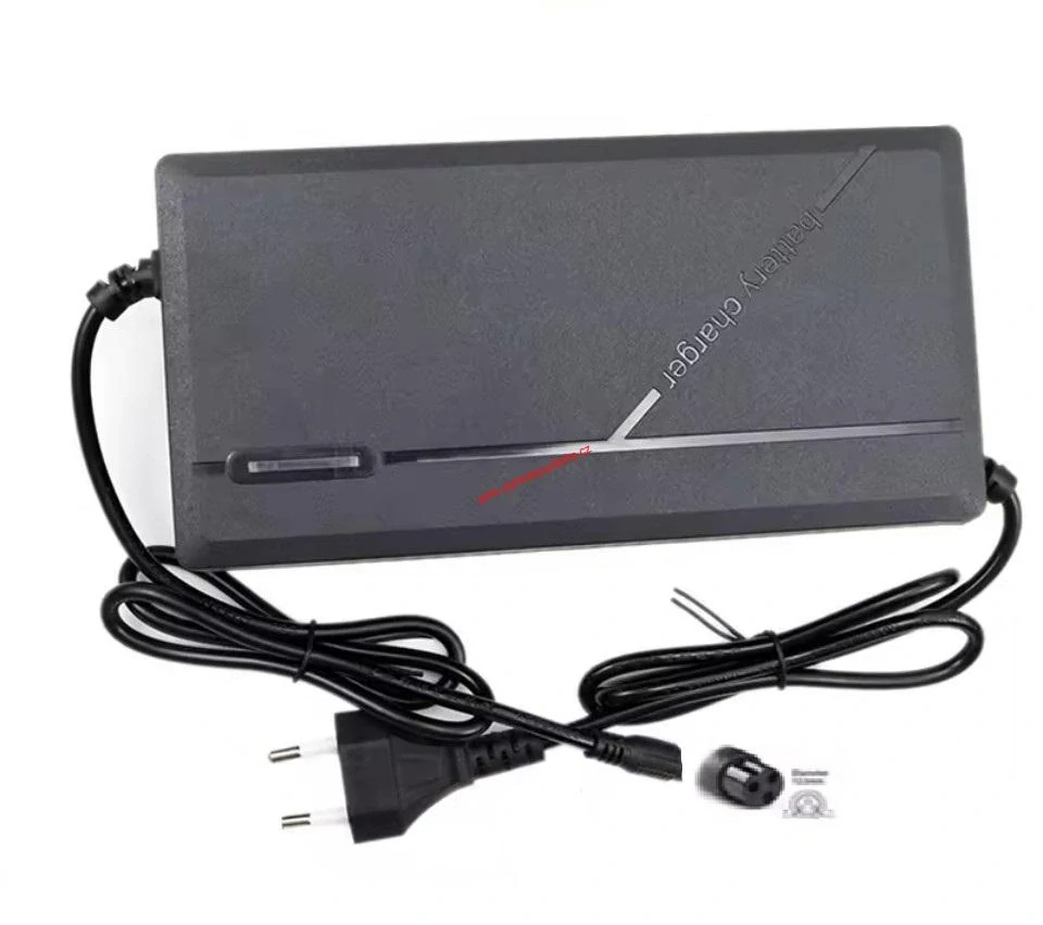 Rychlonabíječka elektrokoloběžka 60V kulatý konektor