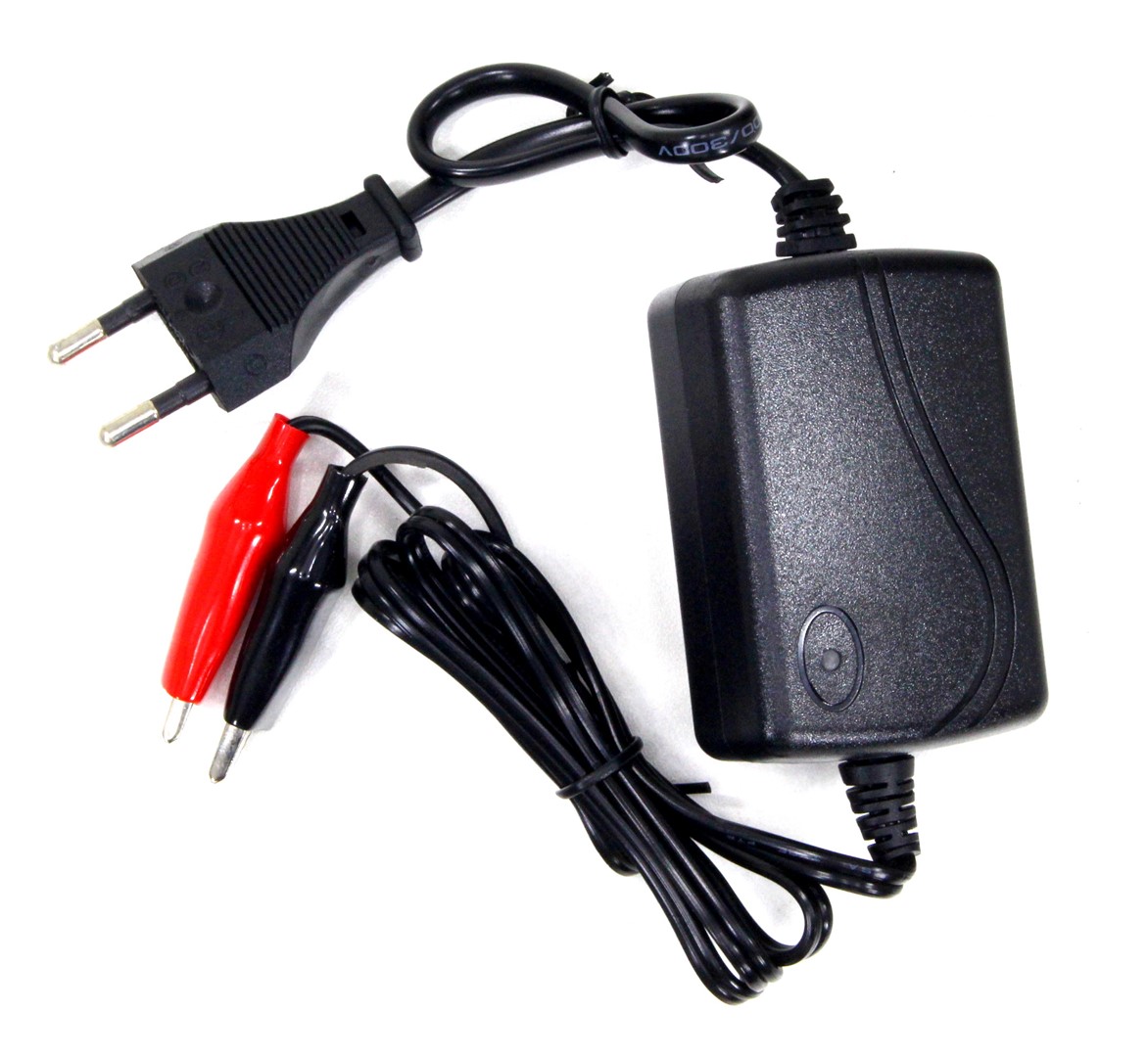 Moto nabíječka baterií 12V DC 13,8V 1A