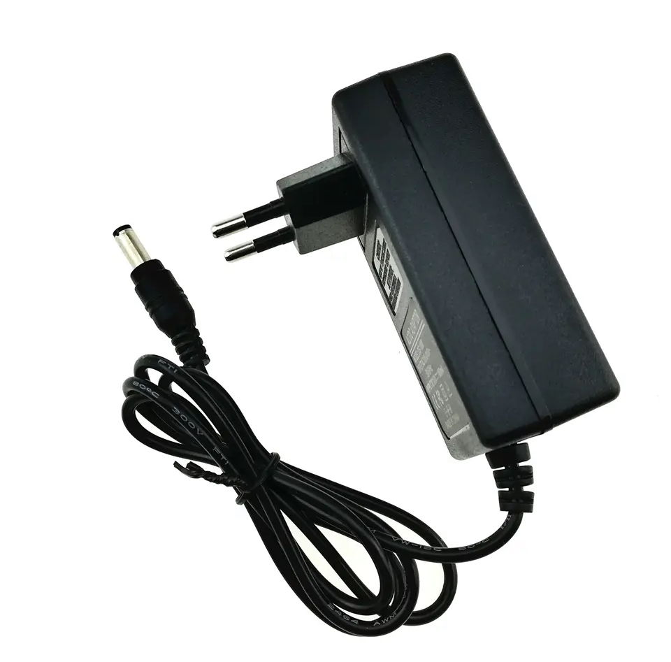 Nabíječka 21V pro Aku nůžky na zahradu