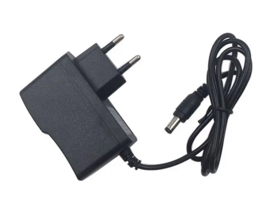 Nabíječka pro Li-ion baterie 8,4V