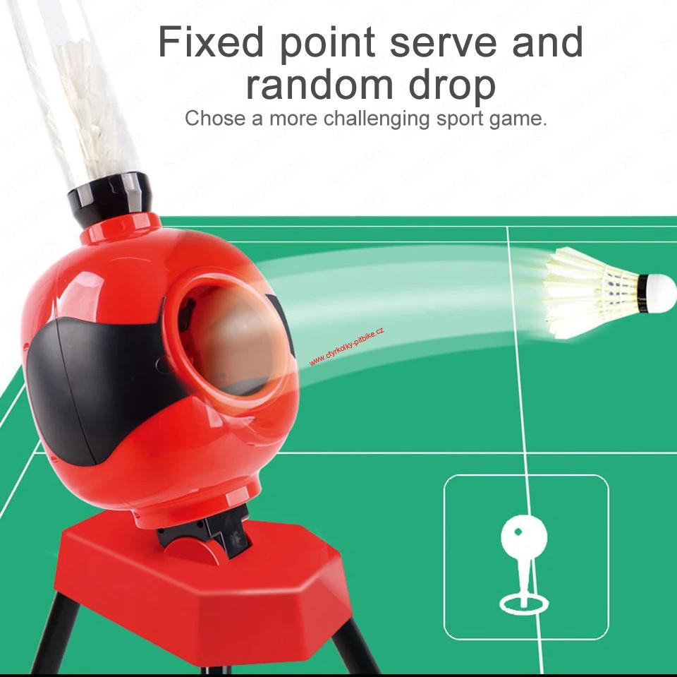 Nahrávací badmintonový stroj robot