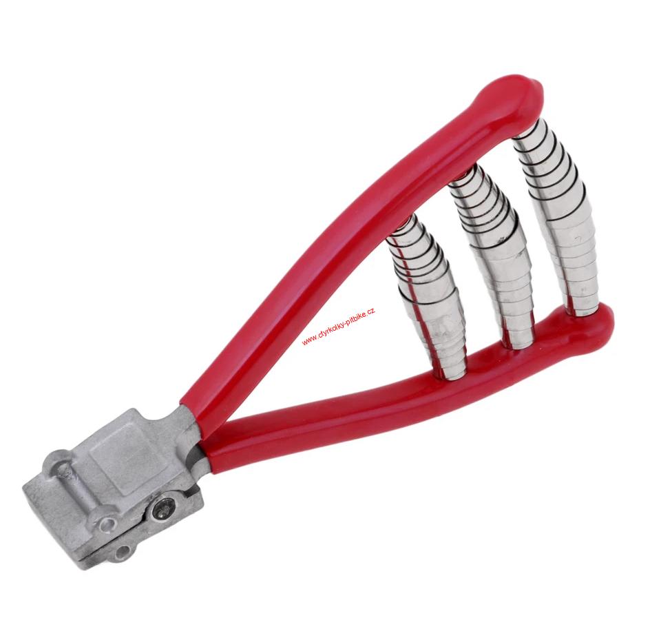 Startovací kleště pro vyplétání raket