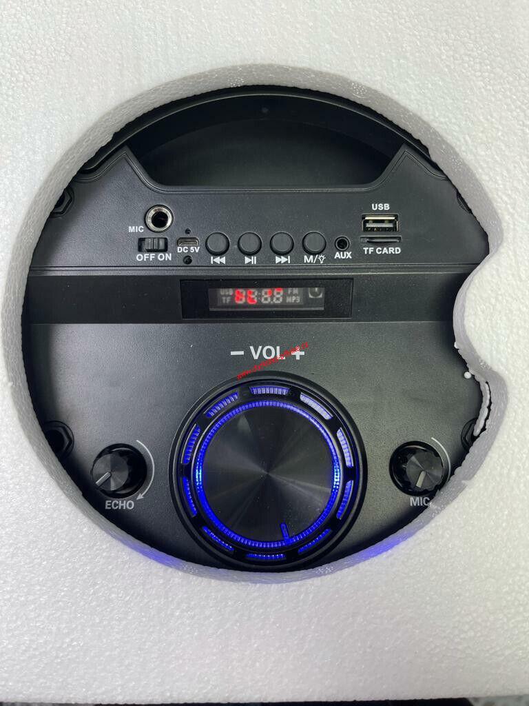 Reproduktor bluetooth s mikrofonem pro karaoke 2x15W