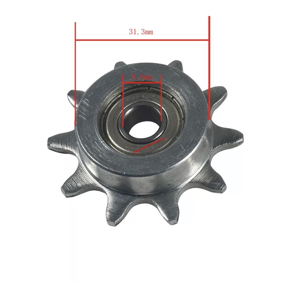 Pastorek pro napínák řetězu na motokolo s pružinou tuning