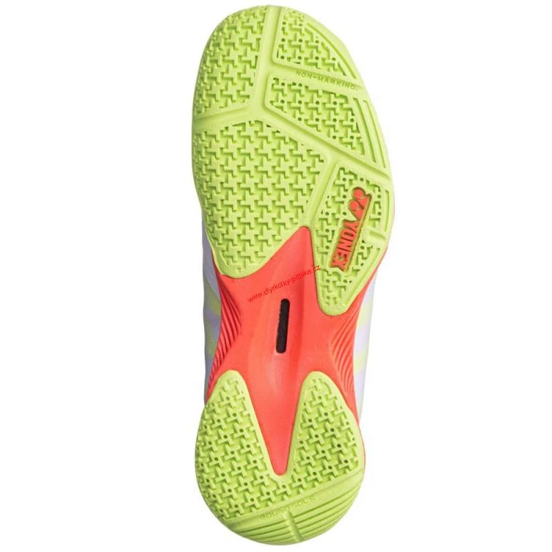 Boty na badminton YONEX PC COMFORT Z3 WOMEN WHITE