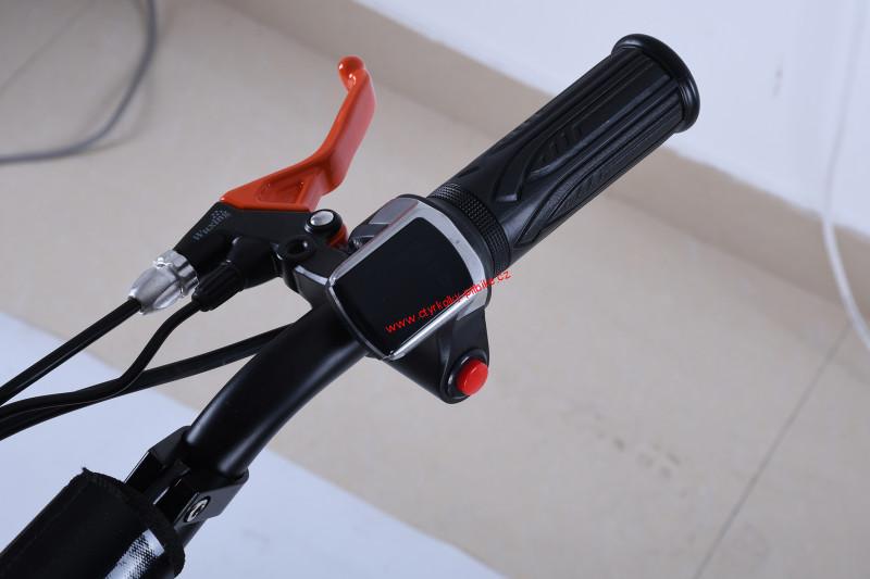 Elektrokoloběžka XT02 48V černá