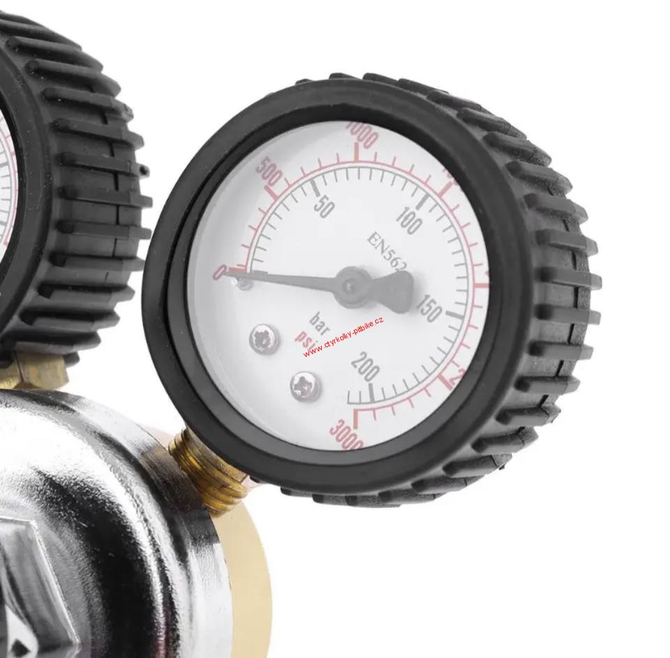 Redukční ventil na CO2 láhev závit W21,8