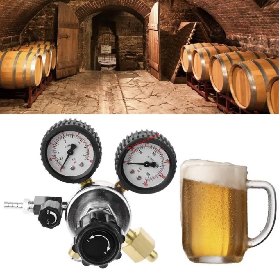 Redukční ventil na CO2 láhev závit W21,8